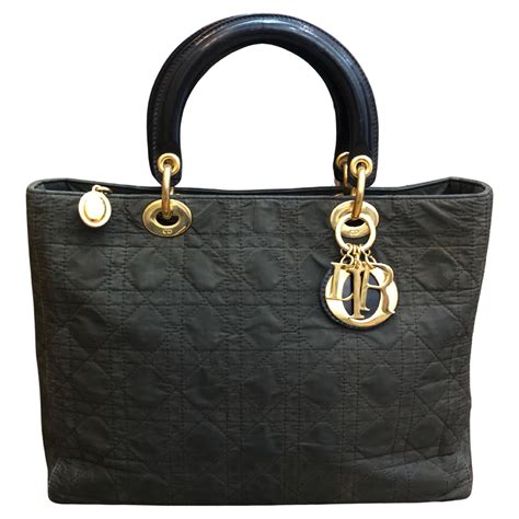 borsa lady dior in agnello|Borsa grande Lady Dior Pelle di agnello Cannage nera .